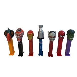 Lot of 7 Vintage Pez Dispensers hockey, Spider-Man , Hulk, Dr. Strange Bugz